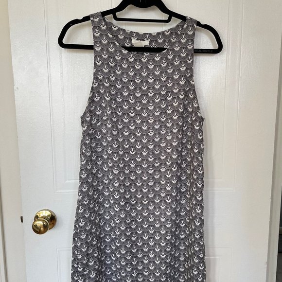 Black & White Patterned Dress - Picture 1 of 3